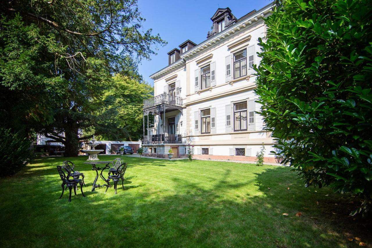 Villa Luttwitz Баден-Баден Екстер'єр фото